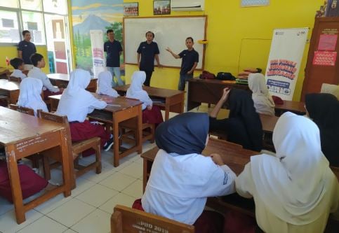 Tebar Inspirasi lewat Pendidikan, BRI Ajak Jurnalis Mengajar Siswa SD di Bogor