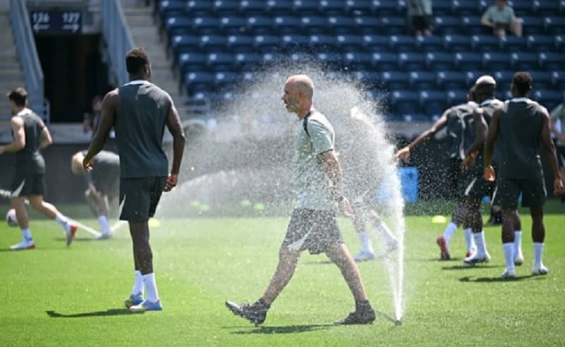 Panas Menyengat di AS! Chelsea Latihan Ditemani Kipas Angin