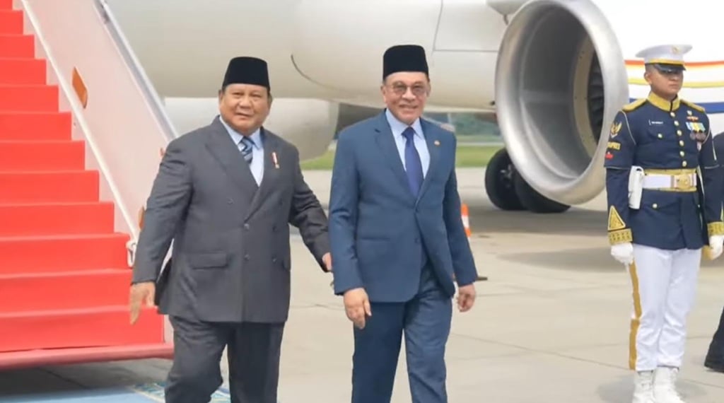PM Malaysia Anwar Ibrahim Tiba di Indonesia, Disambut Presiden Prabowo 