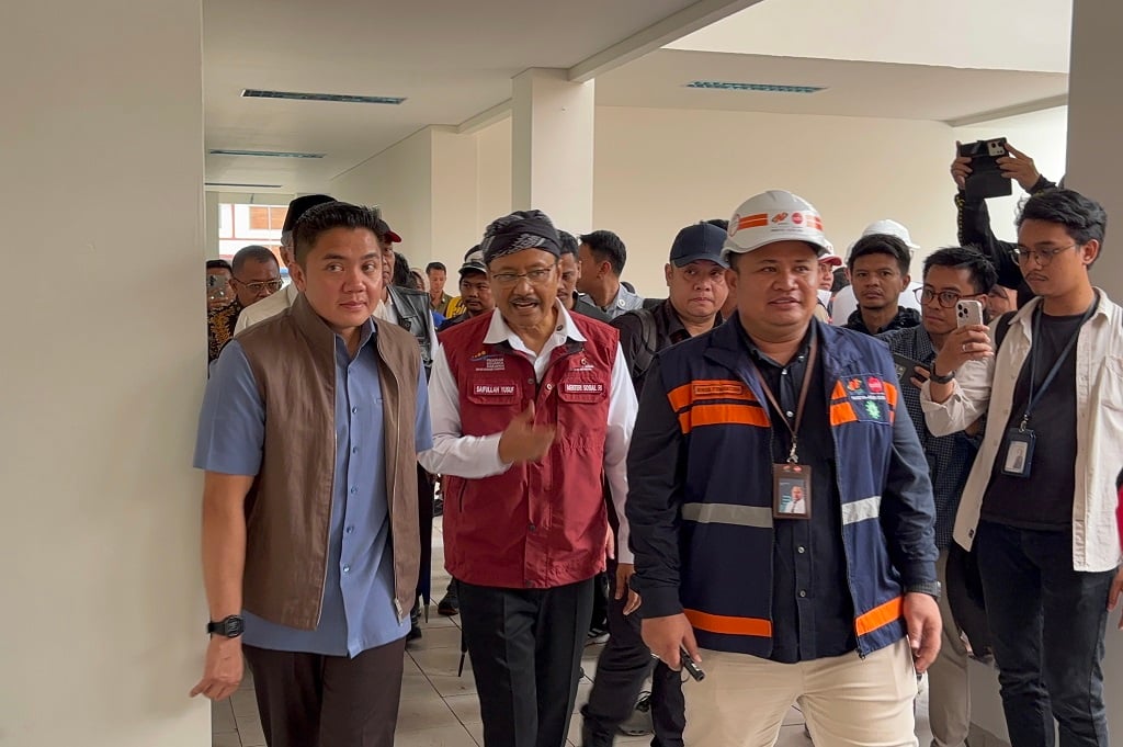 Seskab Teddy hingga Mensos Gus Ipul Tinjau Sekolah Rakyat di Jaktim
