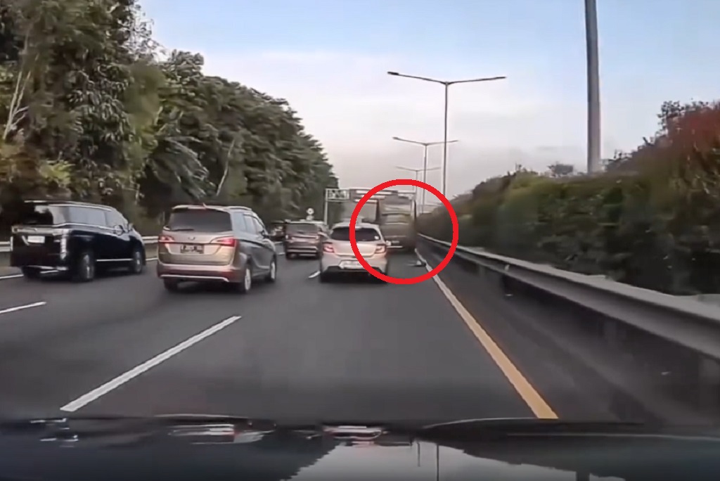 Viral Bocah Jatuh dari Bus Bertuliskan Mabes AD di Tol JORR, Ini Kata Polisi