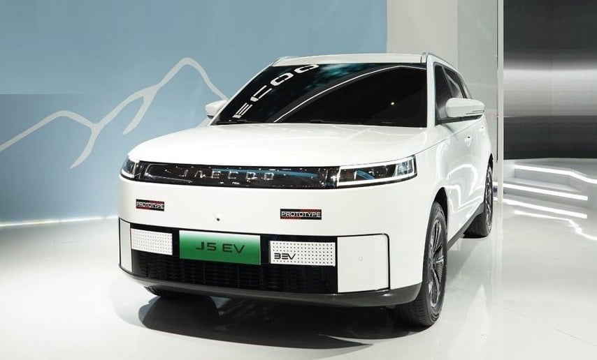 Sempat Mejeng di IIMS, Mobil Listrik Jaecoo J5 Bakal Meluncur di GIIAS 2025
