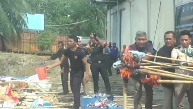 Bea Cukai Teluk Nibung Musnahkan Barang Ilegal Senilai Rp1,1 Miliar
