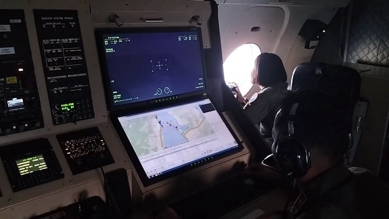 TNI AL Kerahkan Pesawat CN 235 dan Kapal Perang Pencarian Korban KMP Tunu Pratama Jaya