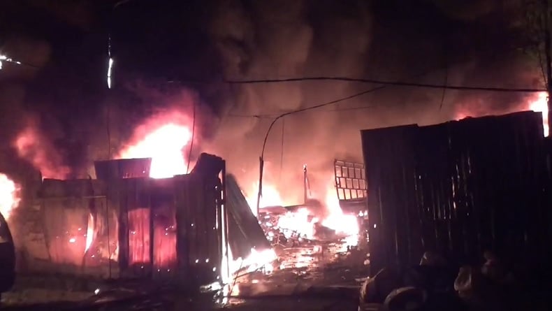 Gudang Barang Bekas di Medan Terbakar Hebat, 2 Mobil Ikut Hangus Dilalap Api