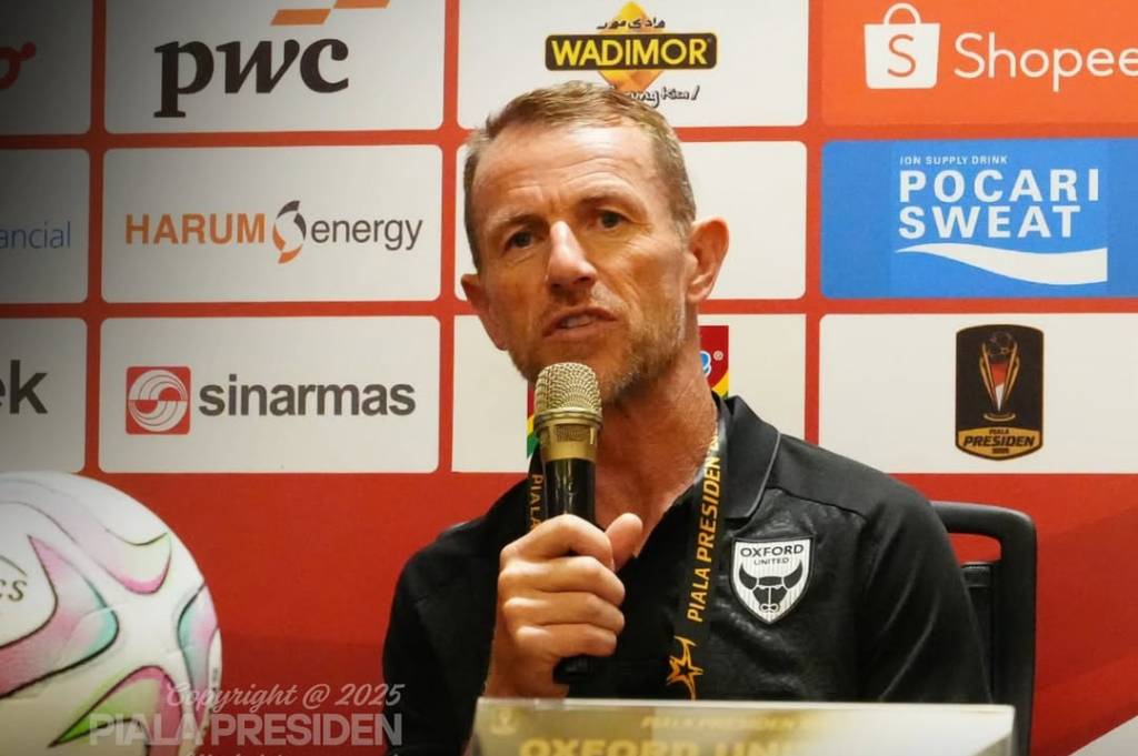 Pelatih Oxford United Takjub Lihat Atmosfer SUGBK