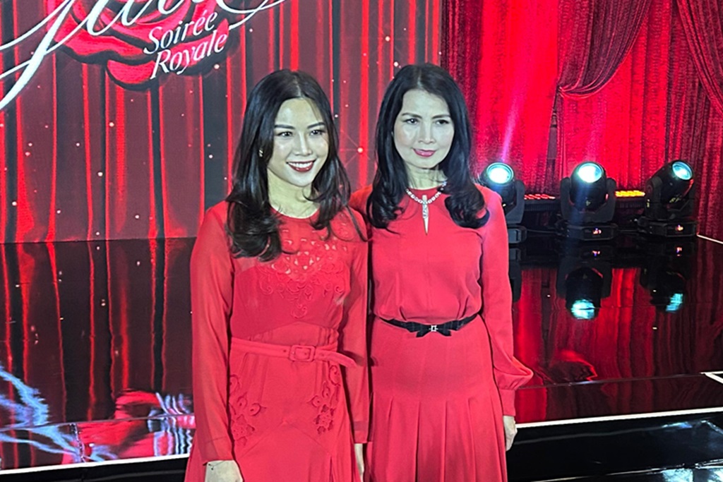 Angela Tanoesoedibjo Hadiri HighEnd Gala 2025, Tampil Memukau dengan Busana Merah