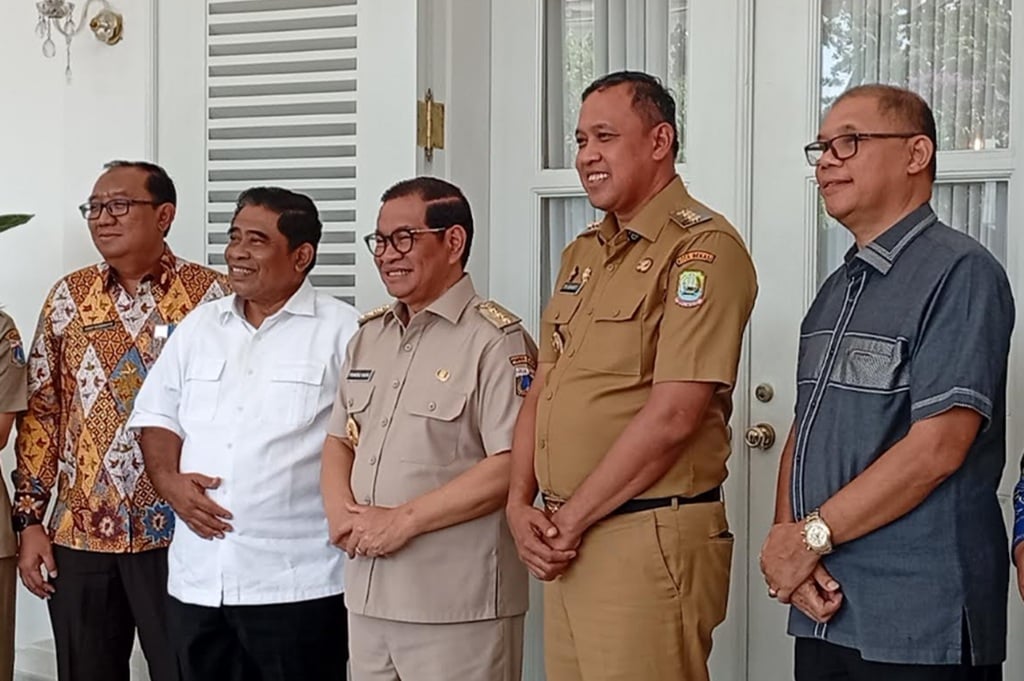Pramono Bertemu Wali Kota Bekasi, Bahas Kerja Sama Air Bersih hingga Perpanjangan TPST Bantar Gebang