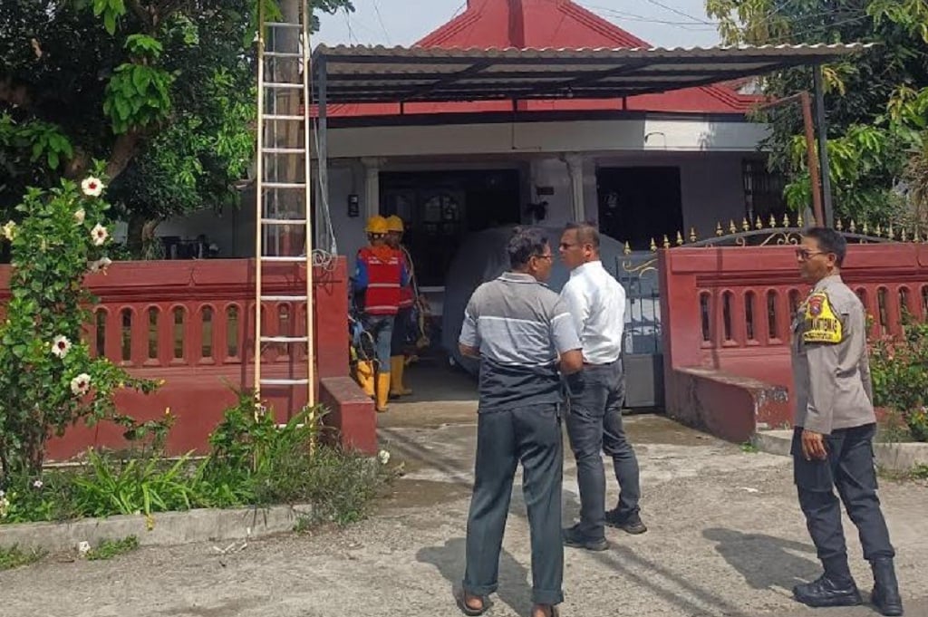 Selamat dari Maut, Pekerja Rekanan PLN Tersengat Listrik saat Ganti Kabel di Malang