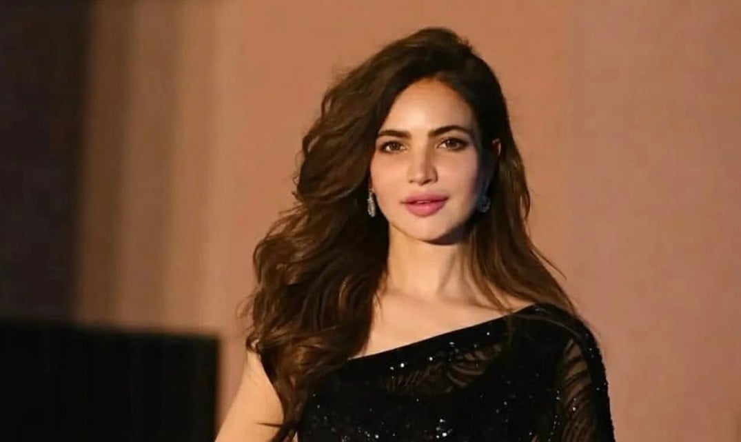 Geger, Artis Cantik Ditemukan Tewas Membusuk di Rumah