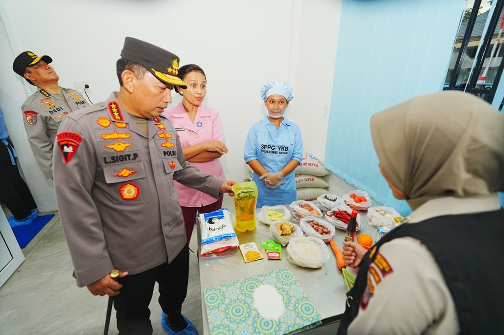 Kapolri Cek SPPG Polrestabes Medan, Pastikan MBG Tepat Sasaran