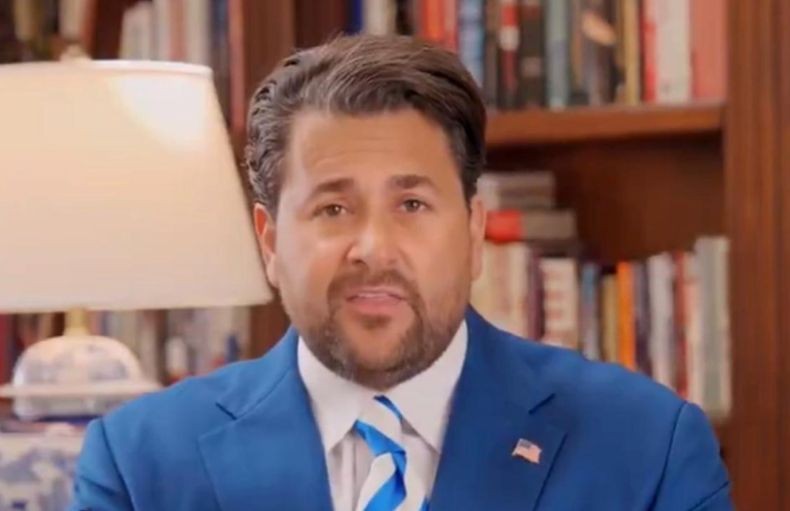 Waduh, Trump Tunjuk Influincer Anti-Islam jadi Dubes AS untuk Malaysia