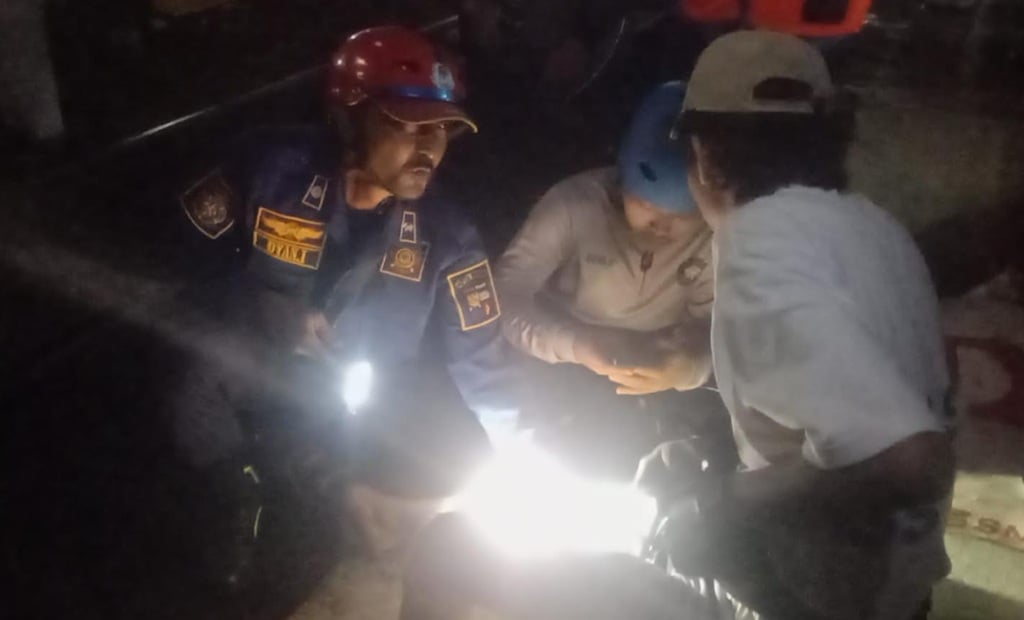 Kaki Pria Terjepit Celah Rel di Bogor, Damkar Turun Tangan Evakuasi
