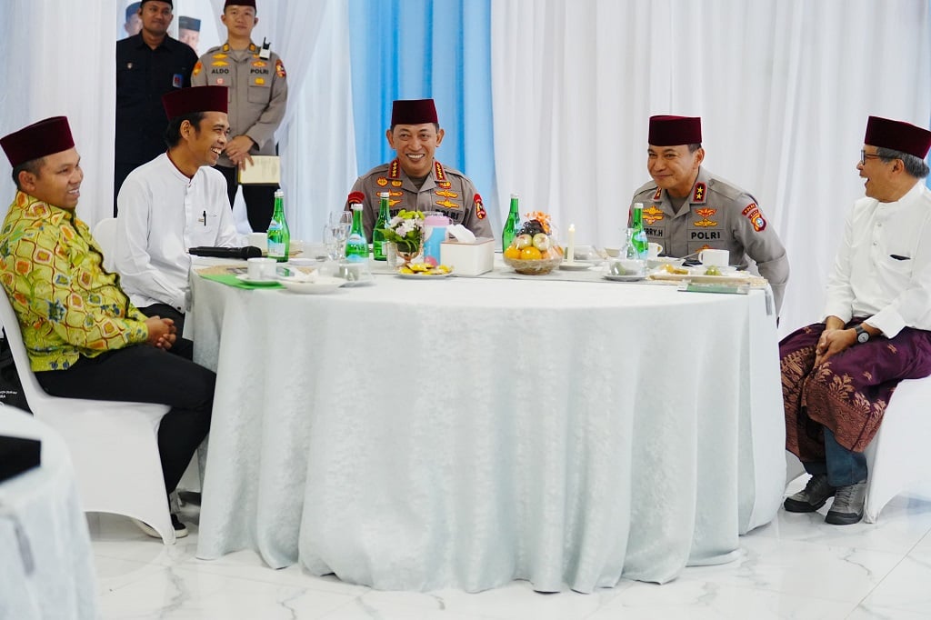 Kapolri Bertemu Ustaz Abdul Somad hingga Rocky Gerung, Tegaskan Tak Antikritik