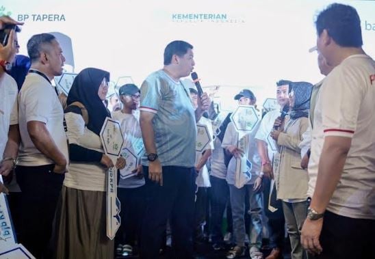 Pemerintah-Bank BJB Serahterimakan 100 Kunci Rumah Subsidi ke Masyarakat Berpenghasilan Rendah