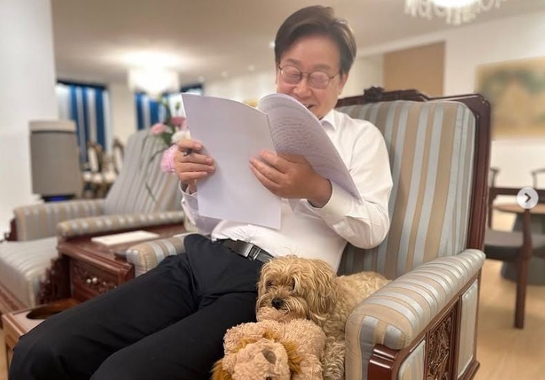 Bukan Hanya Prabowo, Presiden Korsel Lee Jae Myung Punya Hewan Peliharaan Bernama Bobby