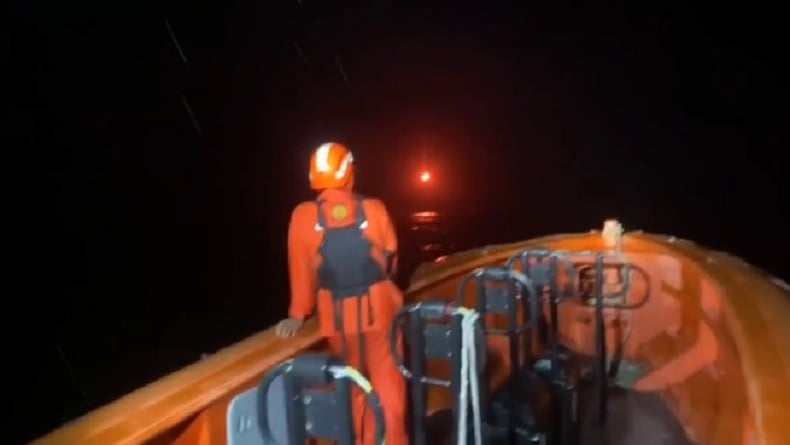 Identitas Korban Hilang dan Selamat Longboat Rombongan DPRD Mentawai Terbalik