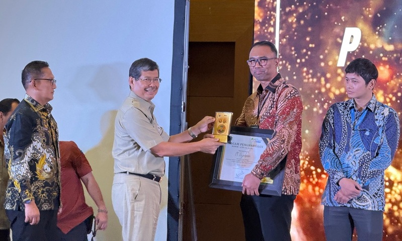 Wujudkan Perlindungan Tenaga Kerja dan ESG Perusahaan, Pegadaian Raih Paritrana Award 2025