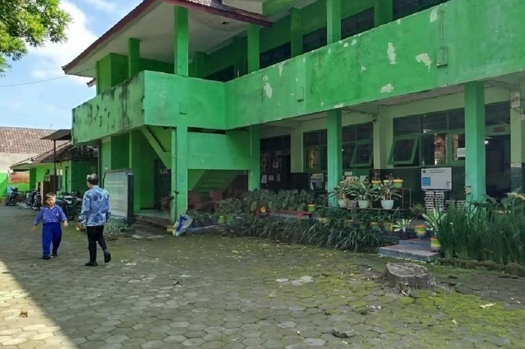 SD di Kawasan Padat Penduduk di Malang Ini Hanya Dapat 2 Siswa Baru, kok Bisa?