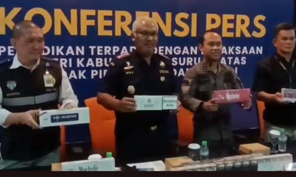 Tim Gabungan Gagalkan Pengiriman 1,4 Juta Batang Rokok Ilegal ke Bali, 2 Tersangka Ditangkap