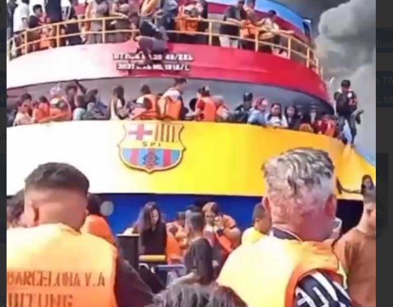 KM Barcelona Terbakar di Talise, Seluruh Penumpang Telah Dievakuasi 3 Tewas