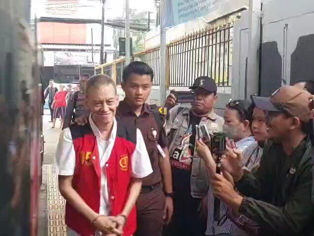 Kabar Terkini Fariz RM, Tegar Jalani Sidang Narkoba Berkat Dukungan Istri Tersayang