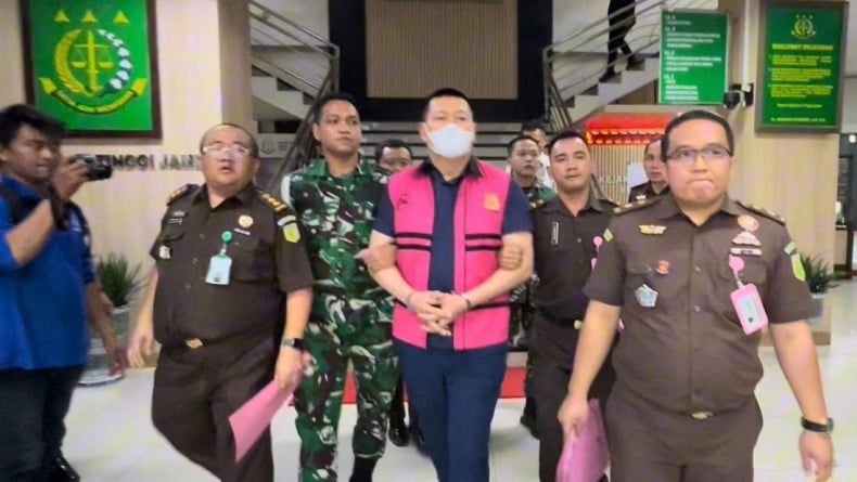 Kejati Jambi Tahan Komisaris Utama PT PAL Tersangka Korupsi Perkreditan Rp105 Miliar