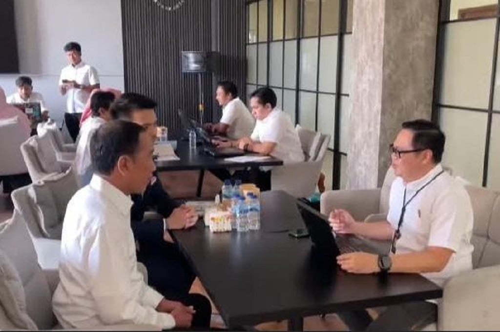 Jokowi Diperiksa 3 Jam di Solo, Disodori 45 Pertanyaan terkait Ijazah!