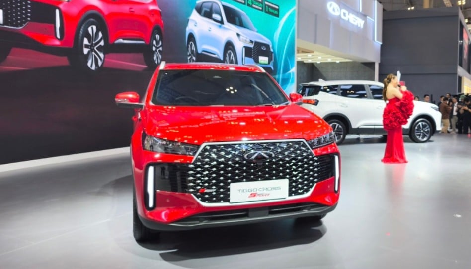 Chery Tiggo Cross CSH Hybrid dan Sport 1.5T Melantai di GIIAS 2025, Benamkan 2 Pilihan Mesin Berbeda