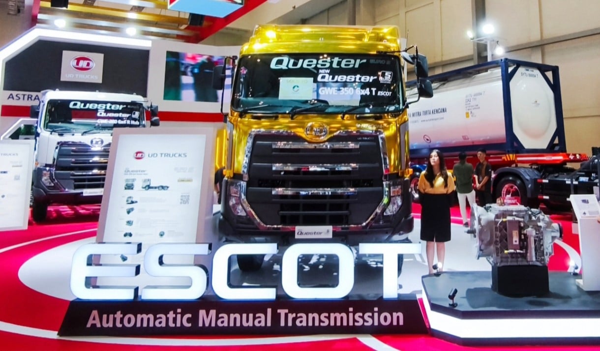 UD Trucks Luncurkan Quester 350 Escot Euro 5 di GIIAS 2025, 9 Unit Truk GKE Diserahkan ke Konsumen