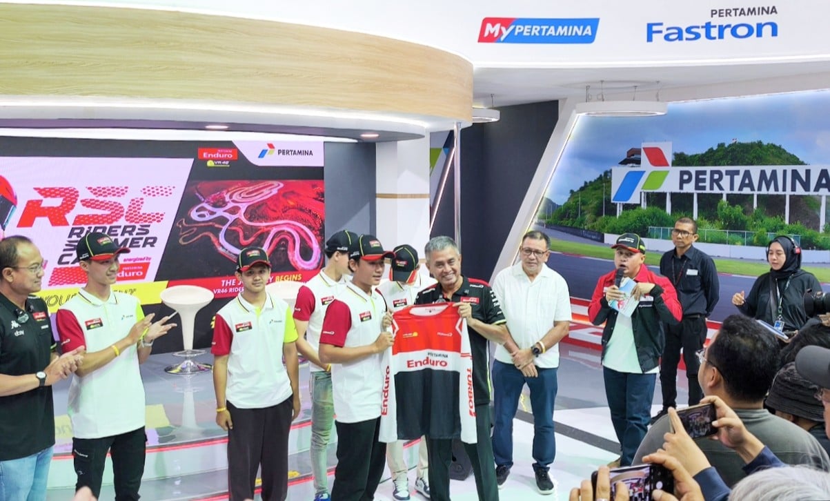 Murid Valentino Rossi Sambangi Booth Pertamina di GIIAS 2025, Ikut VR46 Riders Academy 