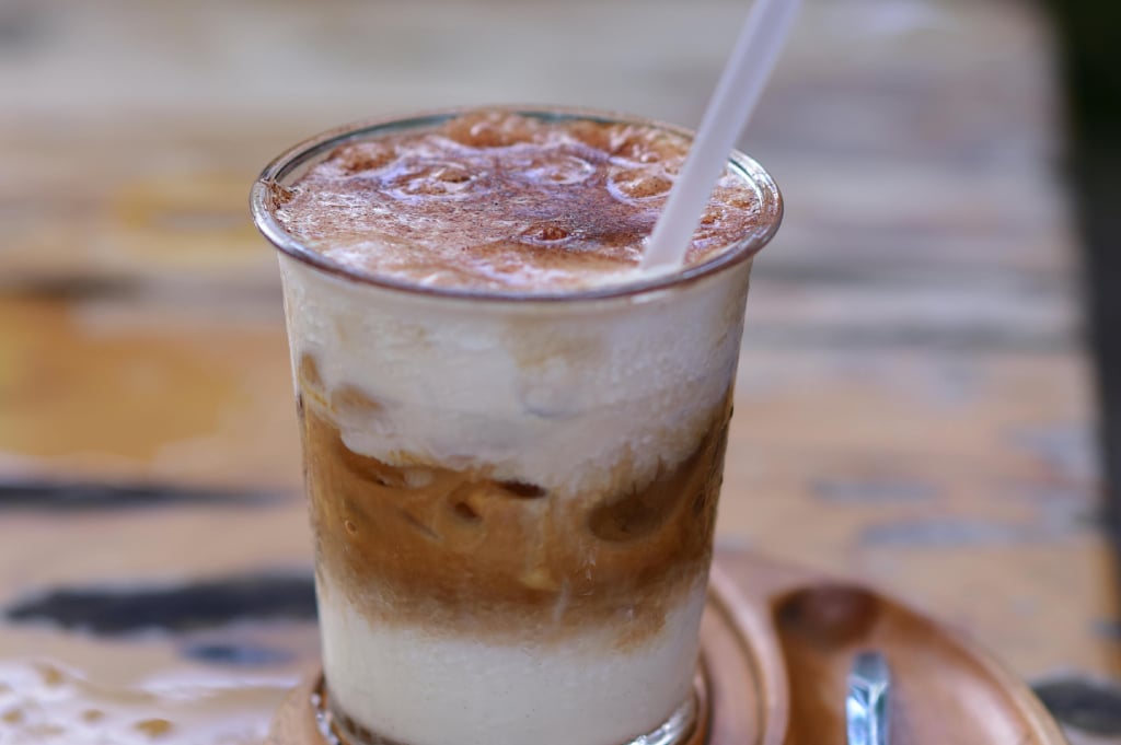 Cara Membuat Es Kopi Susu Gula Aren ala Coffee Shop, Dijamin Anti Gagal!