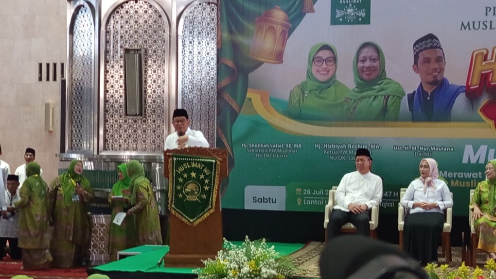 Kisah Hormat Pramono: Cium Tangan Sinta Wahid, Megawati, dan Ibunya