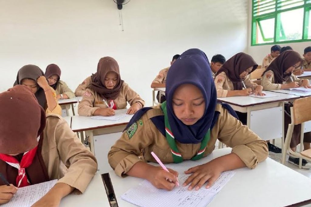 Wow, Siswi Sekolah Rakyat di Blora Menang Lomba Menulis Surat untuk Presiden