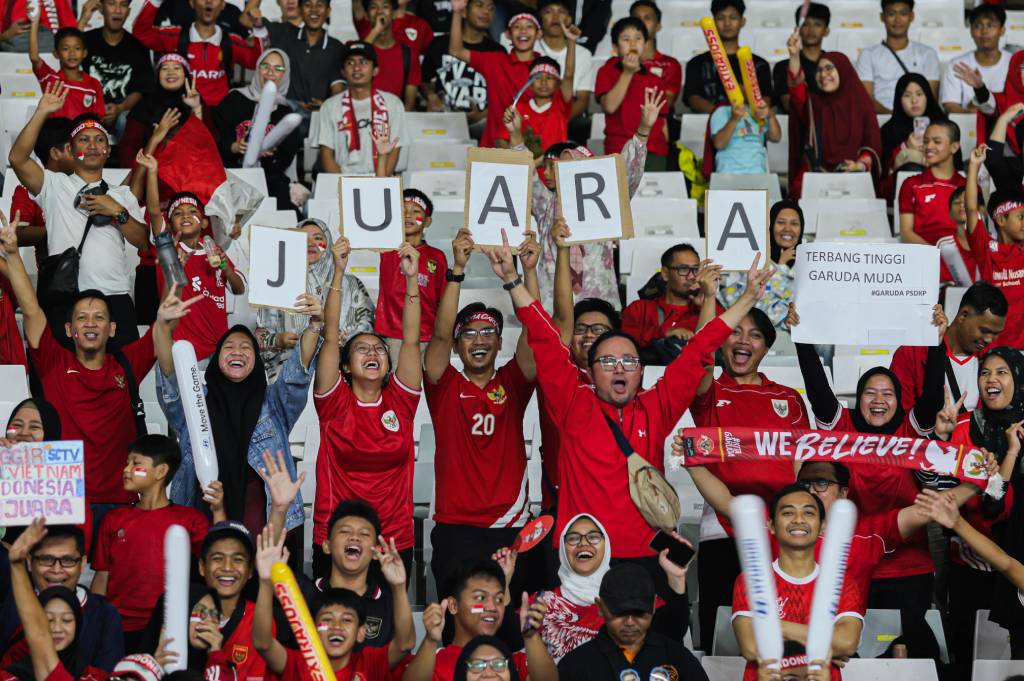 AFF Puji Indonesia! Suporter Indonesia Cetak Rekor, Jadi Sorotan Asia Tenggara