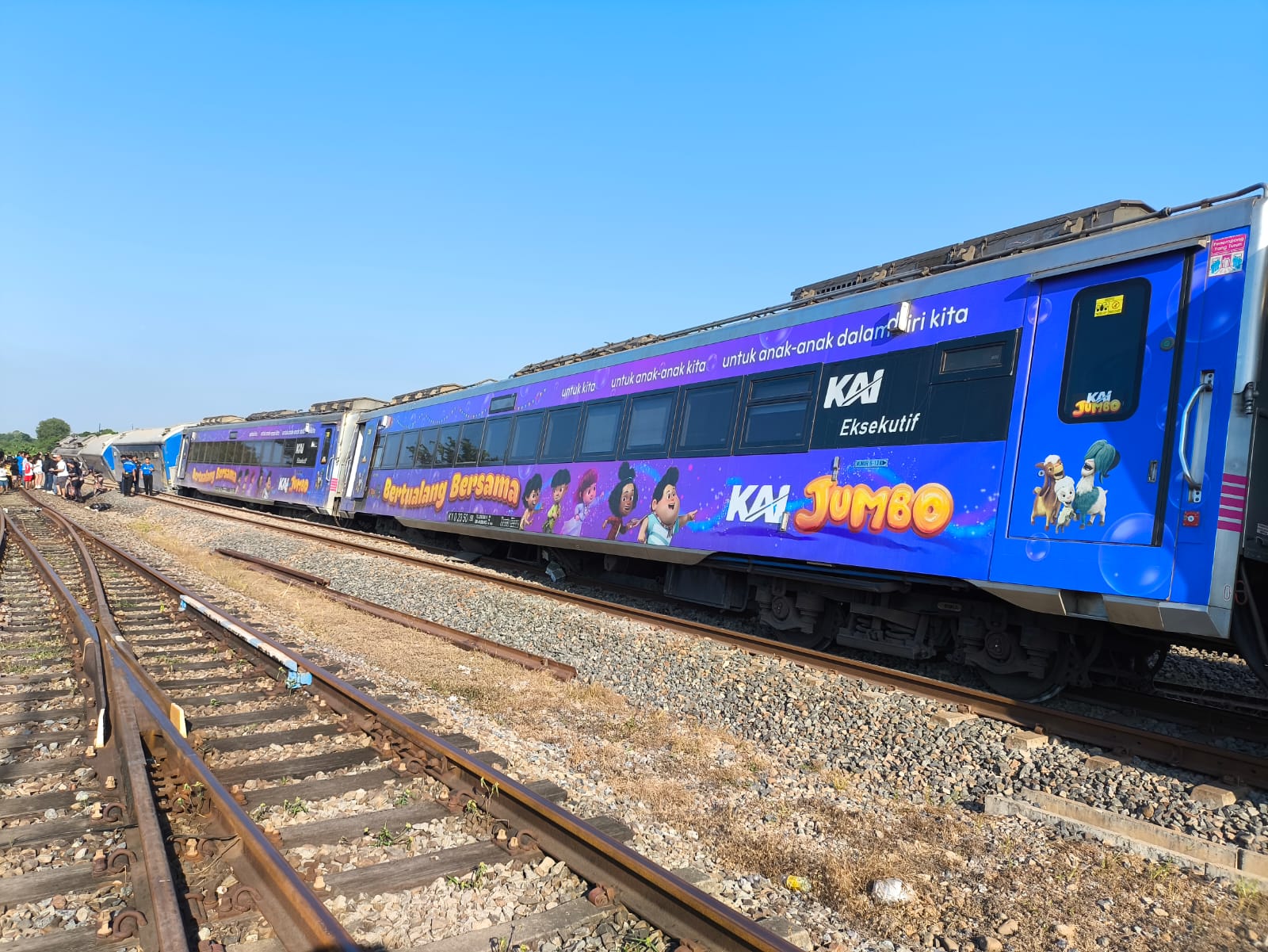 Daftar Kereta Terdampak Anjlokan KA Argo Bromo di Subang