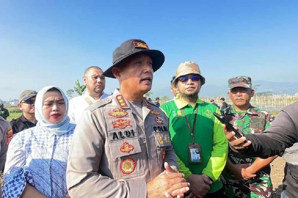 Kapolresta Bandung Tegas Awasi Pupuk Bersubsidi: Petani Jangan Dirugikan!