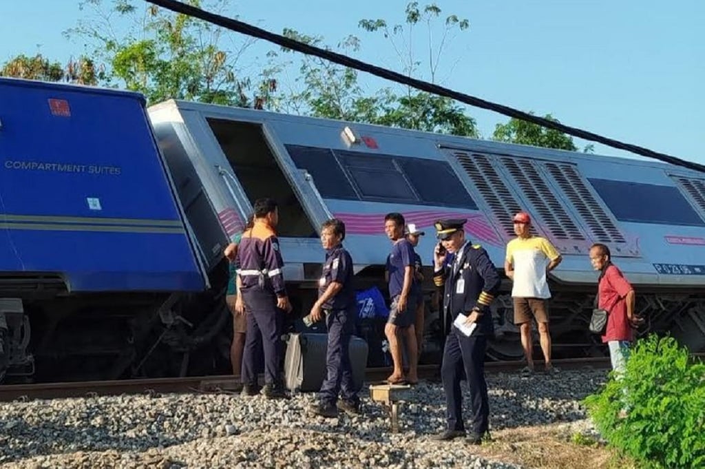 10 Kereta Tujuan Malang dan Surabaya Telat Imbas KA Argo Bromo Anggrek Anjlok di Subang