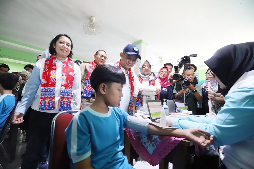 Mendikdasmen Tinjau CKG di SDN 2 Cideng Jakarta: Bangun Budaya Hidup Sehat Sejak Dini 