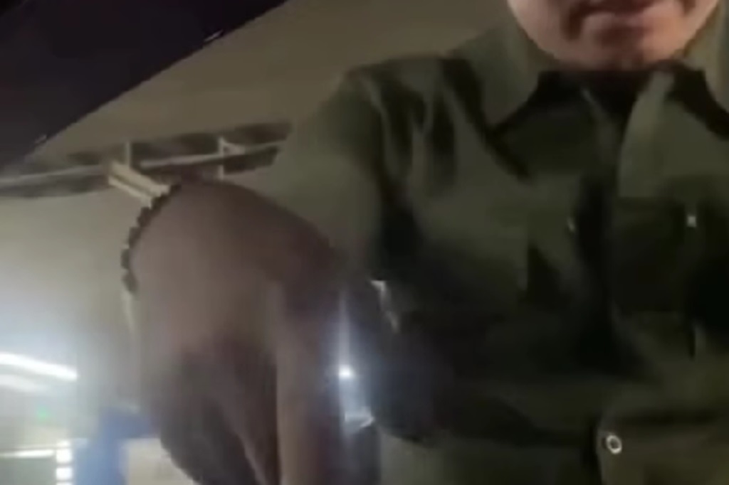 Viral Pria Ngaku Polisi Cekcok dengan Pemobil Rebutan Jalur Parkir di Mal Jakpus