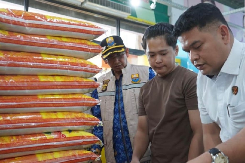 Uji Lab 8 Merek Beras Premium Hasil Sidak di Jambi, Tak Sesuai Standar Mutu!