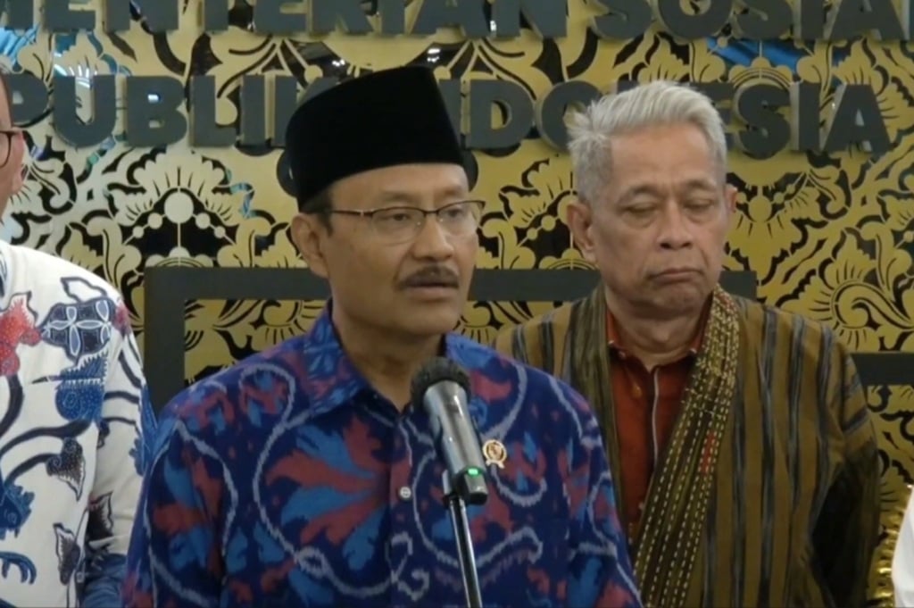 Kemensos Coret 228.000 Penerima Bansos Main Judi Online