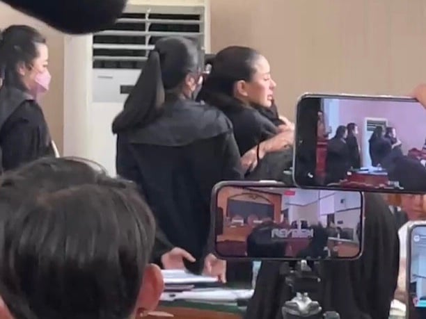 Tangis Nikita Mirzani Pecah, Anak Peluk Erat di Ruang Sidang   