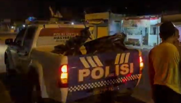 Kecelakaan Maut Pemotor Bonceng 3 Tabrak Truk Tronton di Tuban, 1  Tewas 2 Luka-Luka