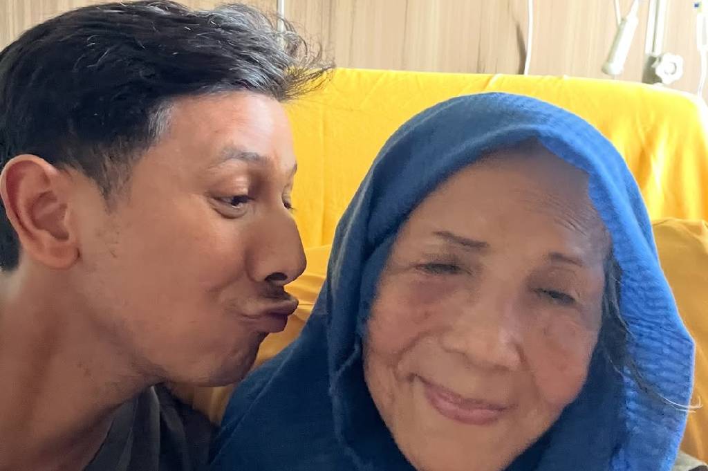 Mengharukan, Sonny Septian Kenang Ibu Tersayang: Terlalu Rindu Mam