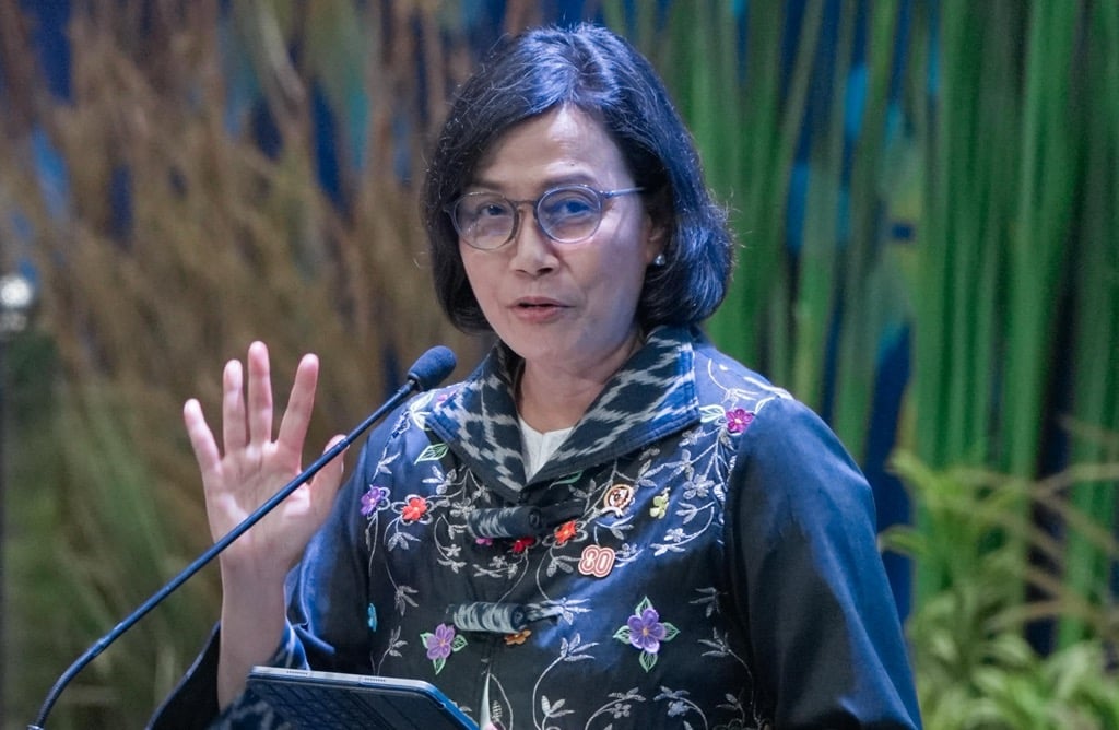 Sri Mulyani Buka-bukaan soal Gaji Guru Kecil: Apakah Semua Harus Negara?
