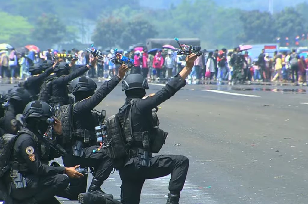 Drone Kamikaze TNI Unjuk Gigi di Hadapan Prabowo, Hancurkan Sasaran dengan Cepat