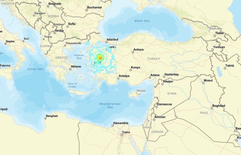 Gempa M6,1 Guncang Turki, 1 Orang Tewas Puluhan Bangunan Rusak dan Hancur