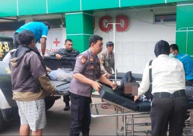 Kecelakaan di Garut, 2 Pelajar SMA Boncengan Motor Kritis usai Tabrak Pagar Rumah