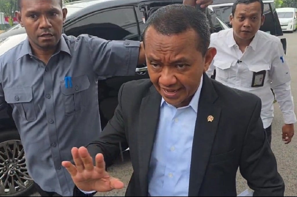 Kata Bahlil soal Viral Gibran Tak Salami Dirinya hingga AHY
